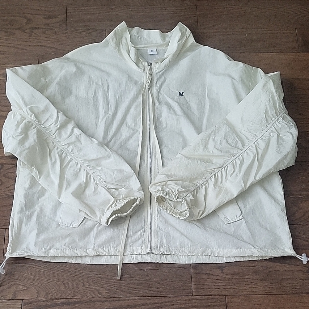 White Zip-Up Jacket - Picture 5 of 9